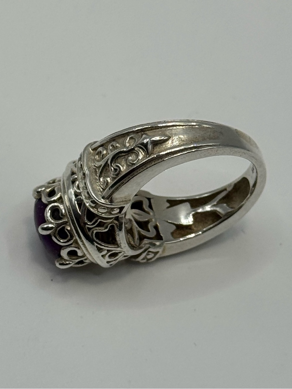 Vintage Sterling Silver Crown Mount Purple Stone Ring - Picture 10 of 13